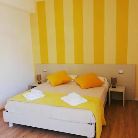 Housesandra Mare & Sole