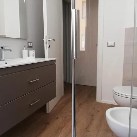 Housesandra Mare & Sole