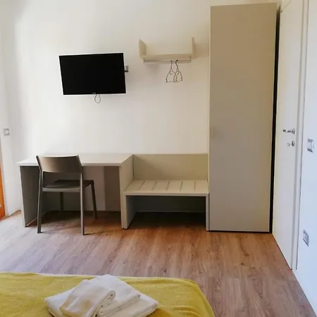 Housesandra Mare & Sole